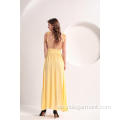 Vestido amarillo escote en V para mujer